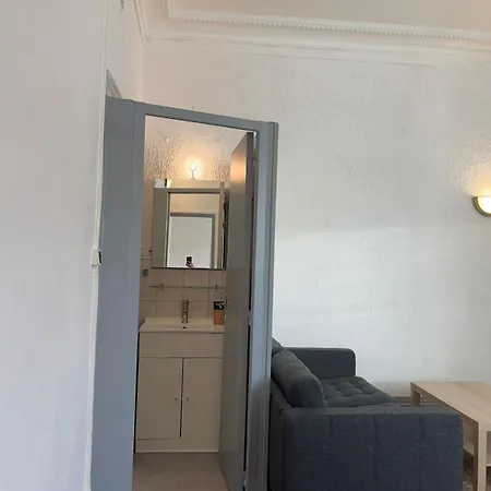 The Bright Cocoon - Charming In Апартаменты