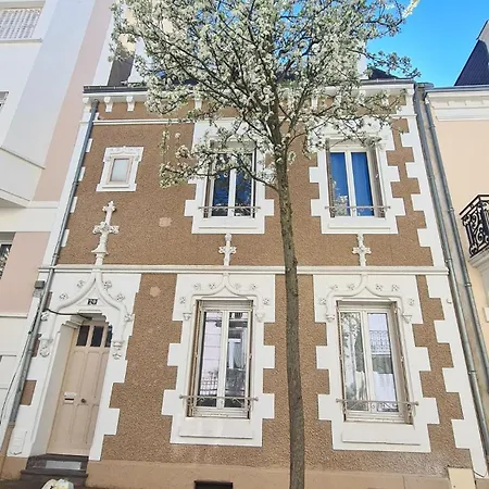 The Bright Cocoon - Charming In Appartement