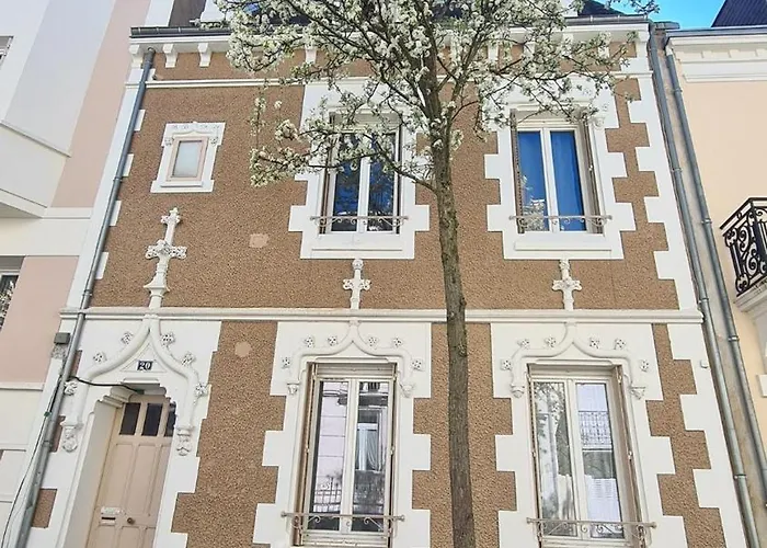 The Bright Cocoon - Charming In Апартаменты